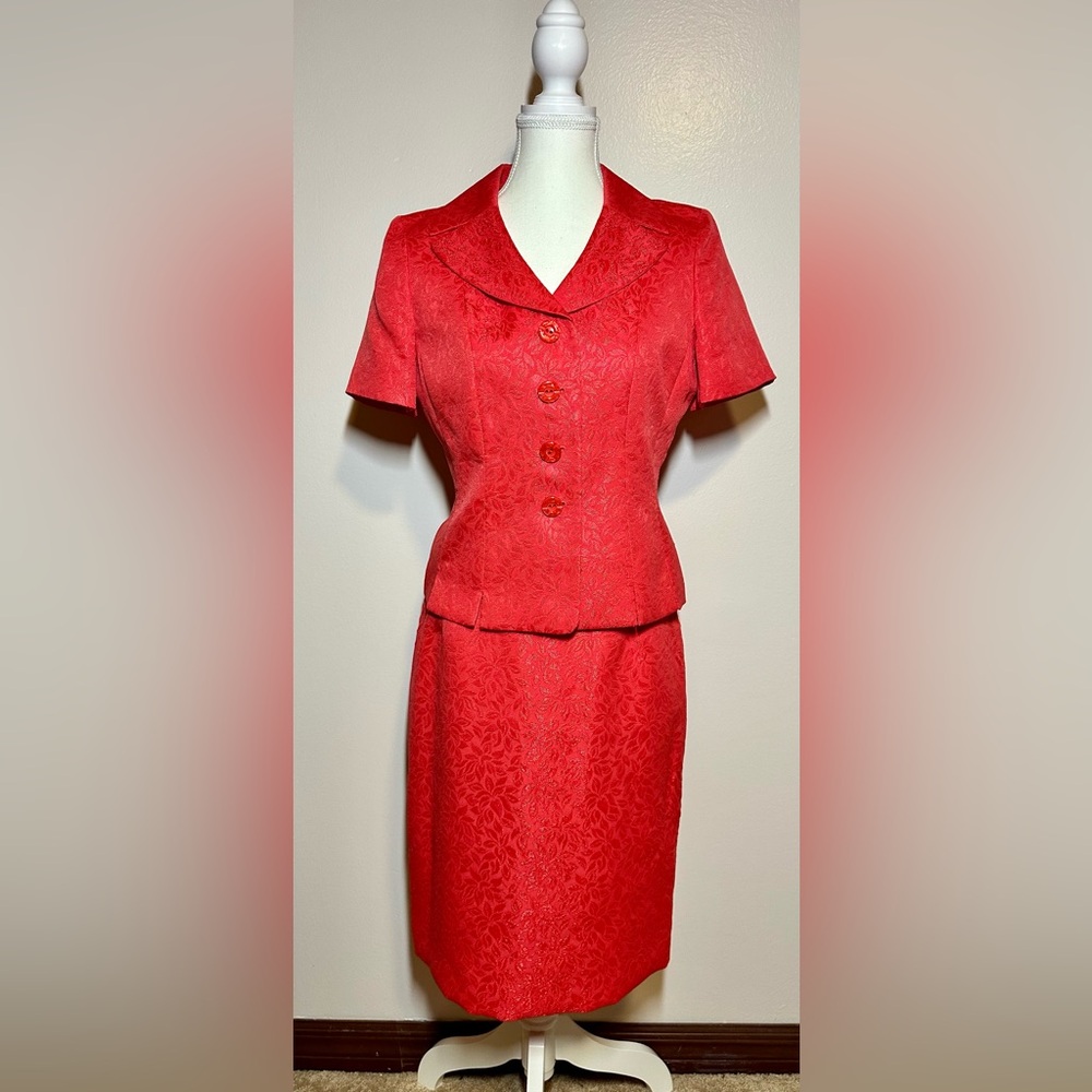 Le Suit Vibrant Coral Skirt Set